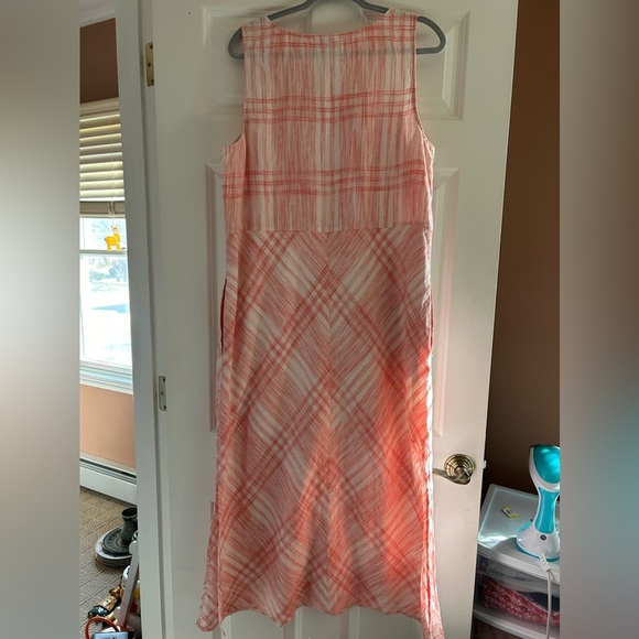 J. Jill Love Linen Plaid Sleeveless Maxi Dress with pockets - Picture 3 of 10